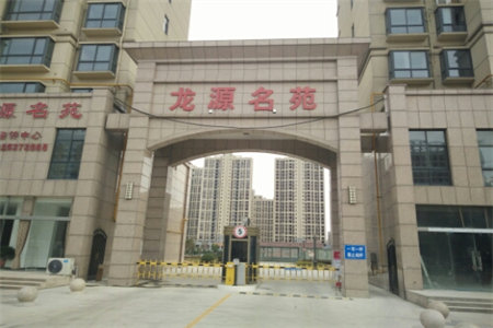 红盾花园3室2厅1卫76万116m2简单装修出售